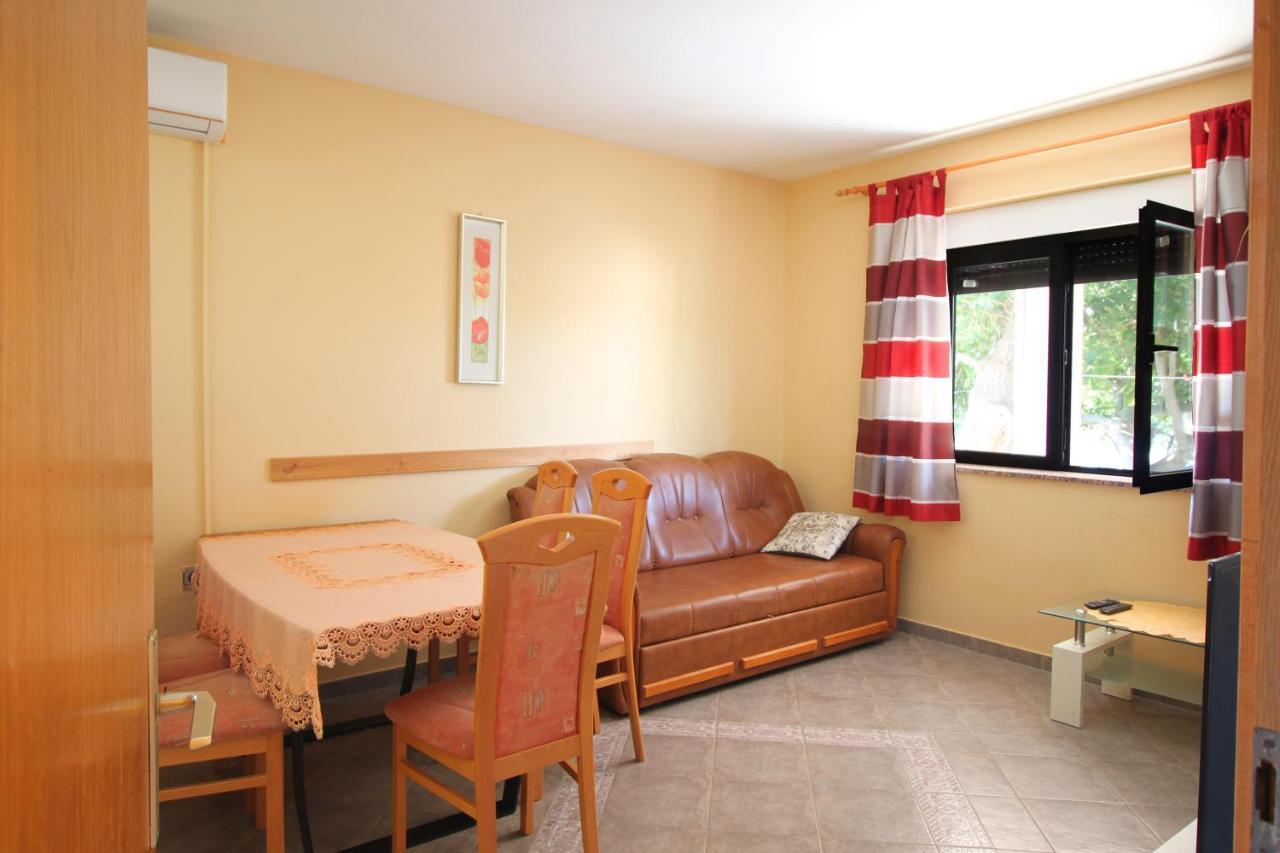 Apartamento Dubravka Dinjiška Exterior foto