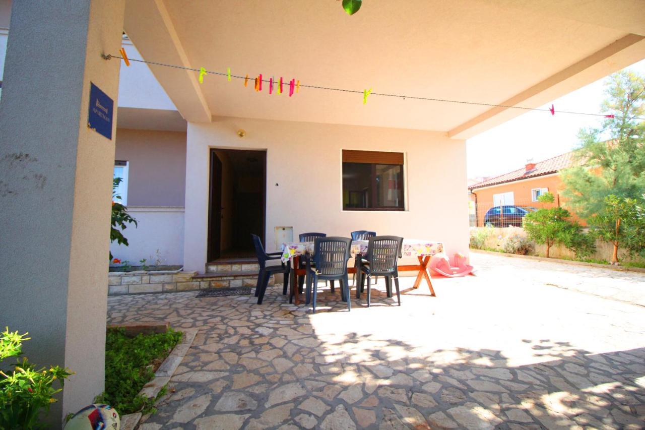 Apartamento Dubravka Dinjiška Exterior foto